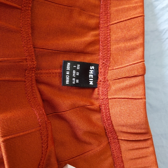 SHEIN SXY One Shoulder Slim Crop Top & Flare Pants Set - Picture 6 of 8